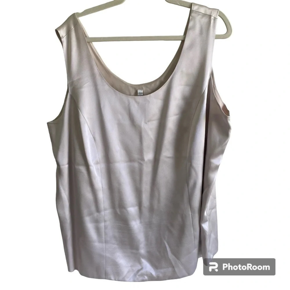 Gorgeous Silk-look  Champagne Scoop Neck Tank Top Size 20 XXL